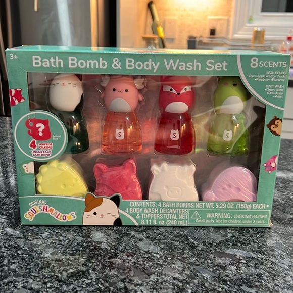 Squishmallows Other - 🐱 Squishmallows bath bomb & body wash